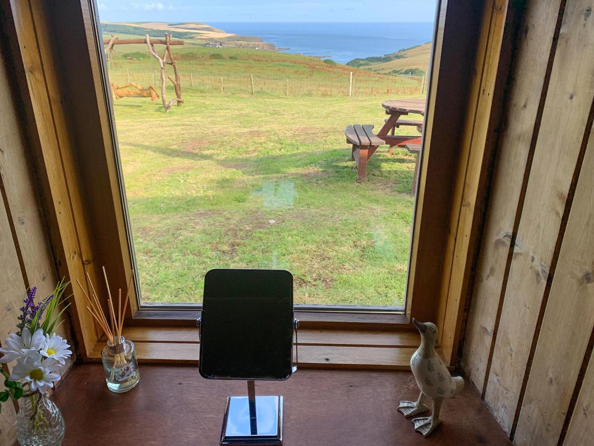 Mains Of Auchmedden Cottage Pennan Εξωτερικό φωτογραφία